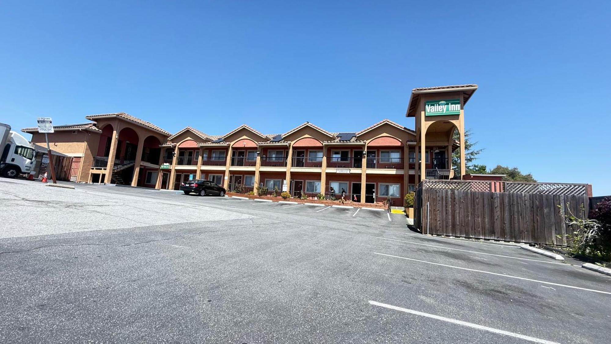 Valley Inn Watsonville Exterior photo